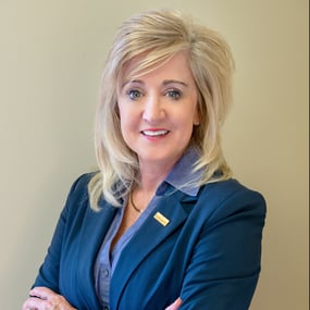 sharon Headshot 6-20-18